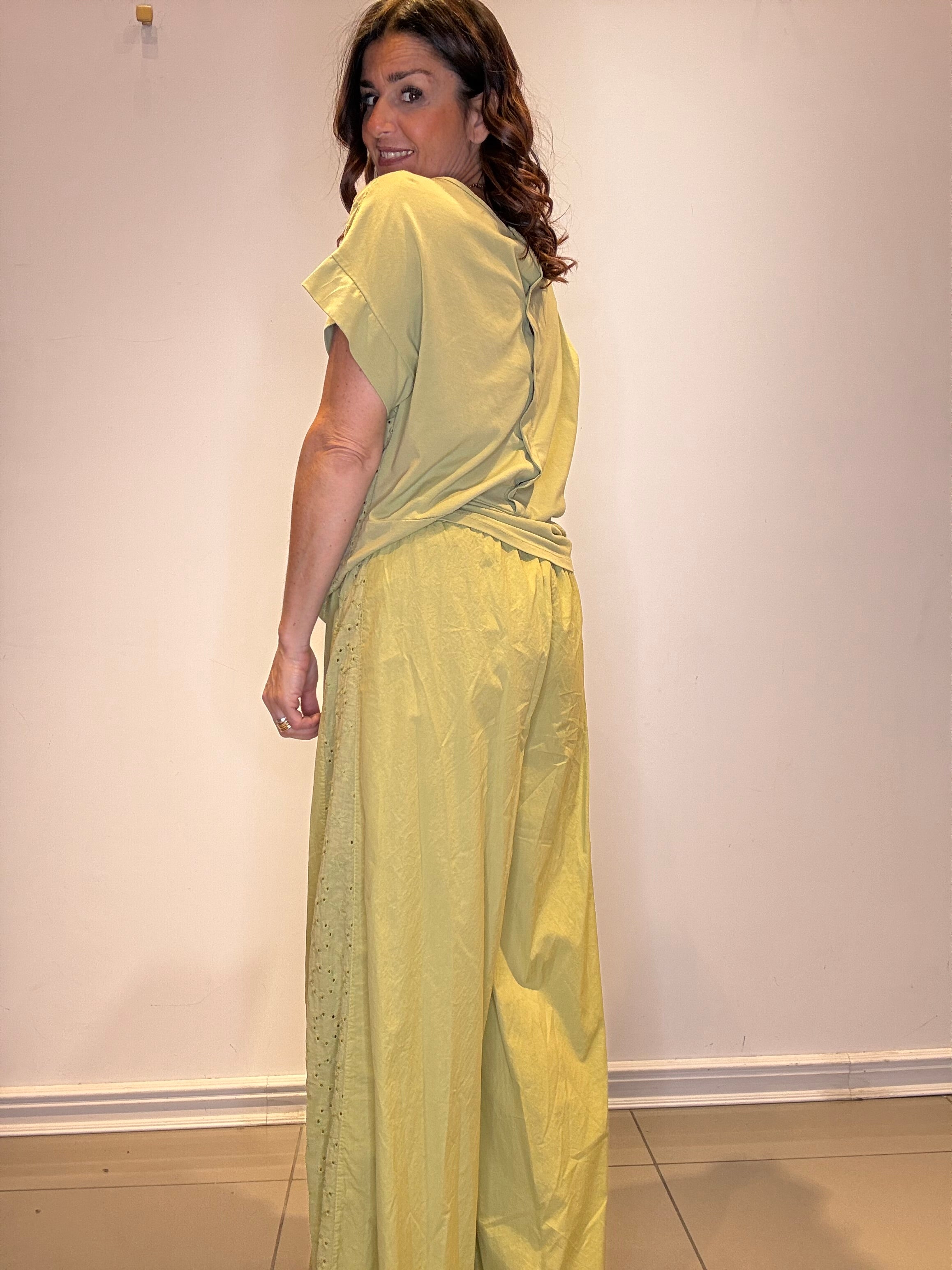 Pantaloni Demi