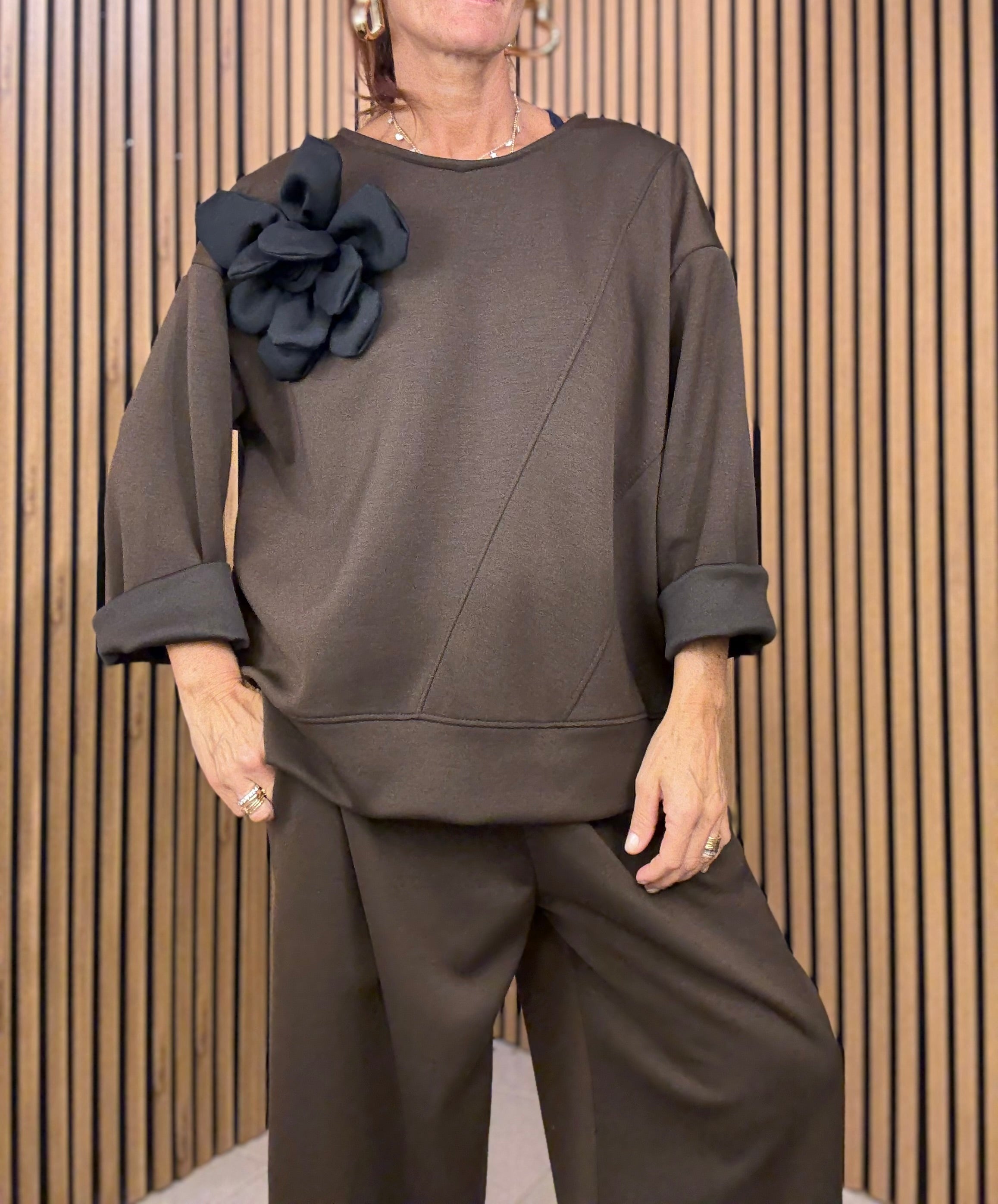 FELPA BLACK ROSE