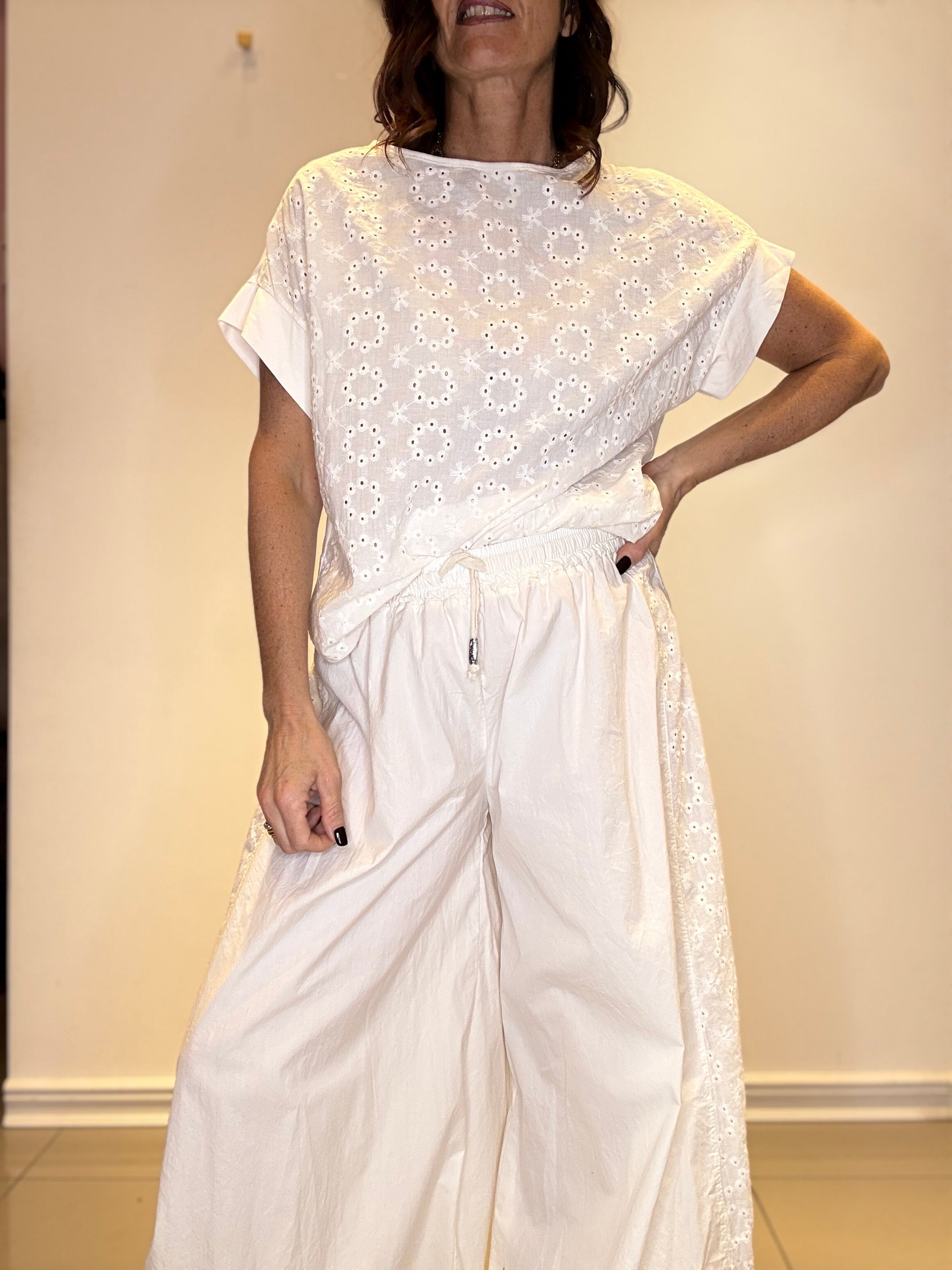 ￼ Pantaloni Demi